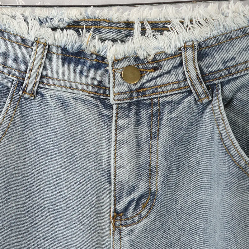 EMI: Flare Denim Jeans mit natürlich ausgefransten Abschlüssen