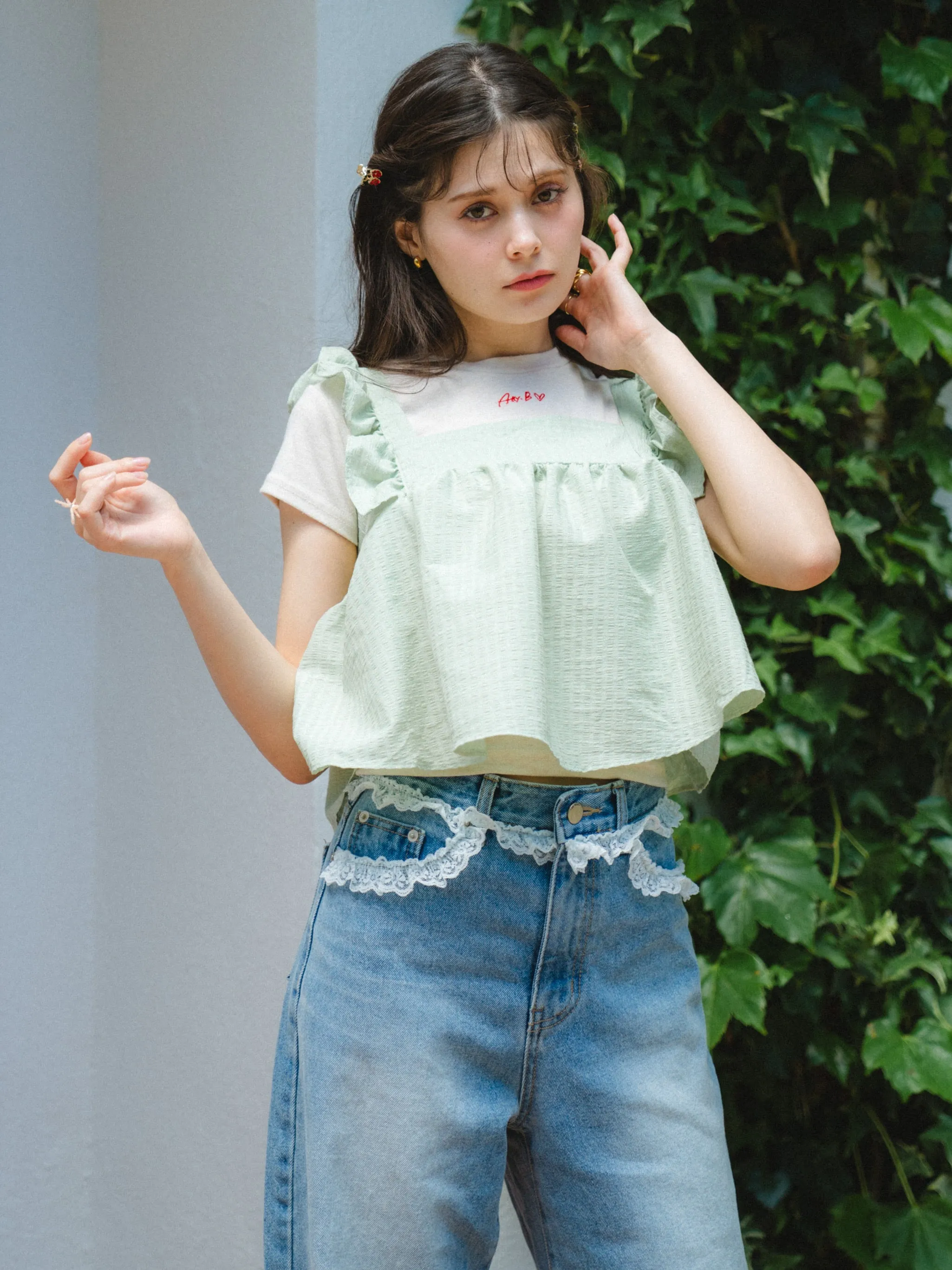 Lace Design Loose Jeans