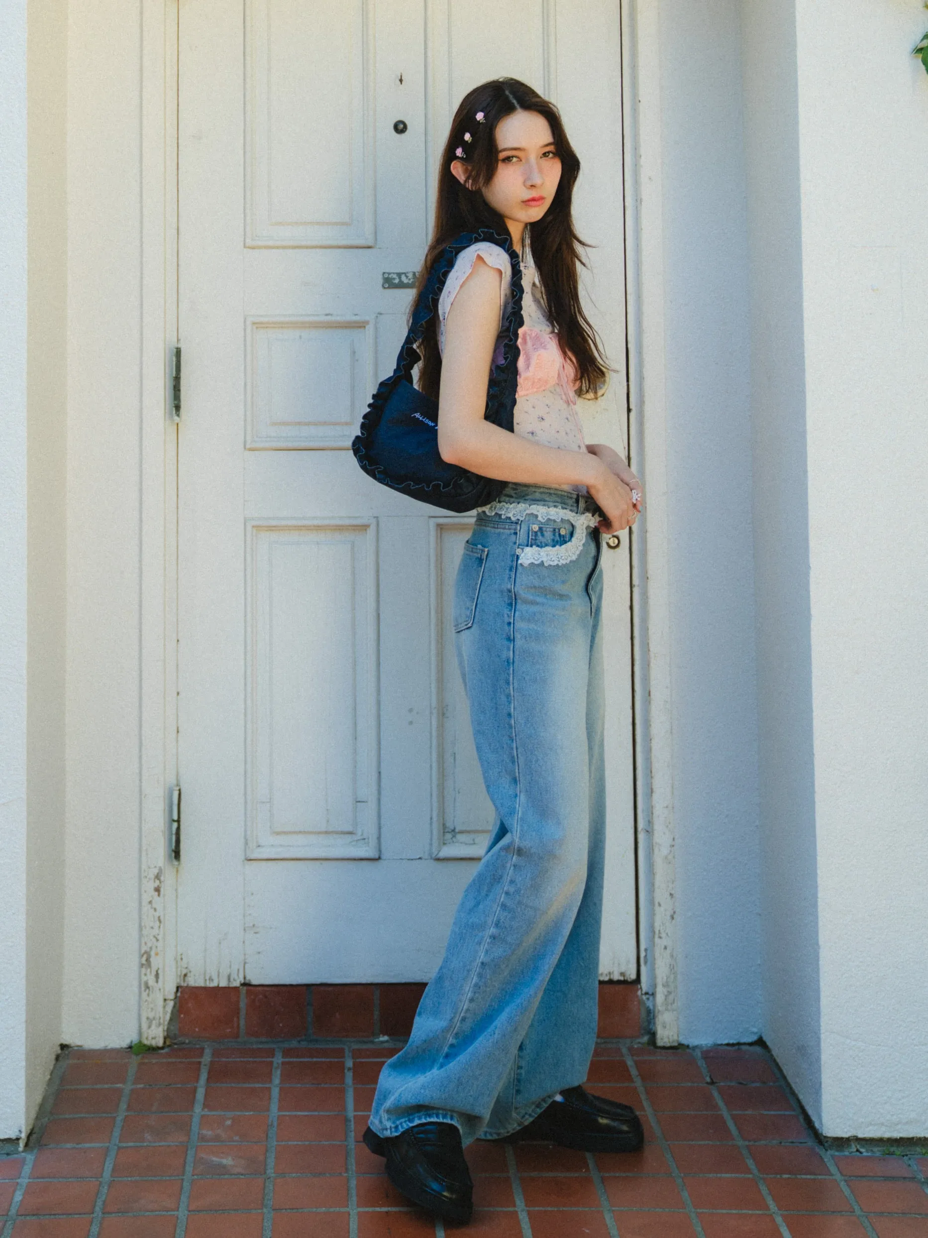 Lace Design Loose Jeans