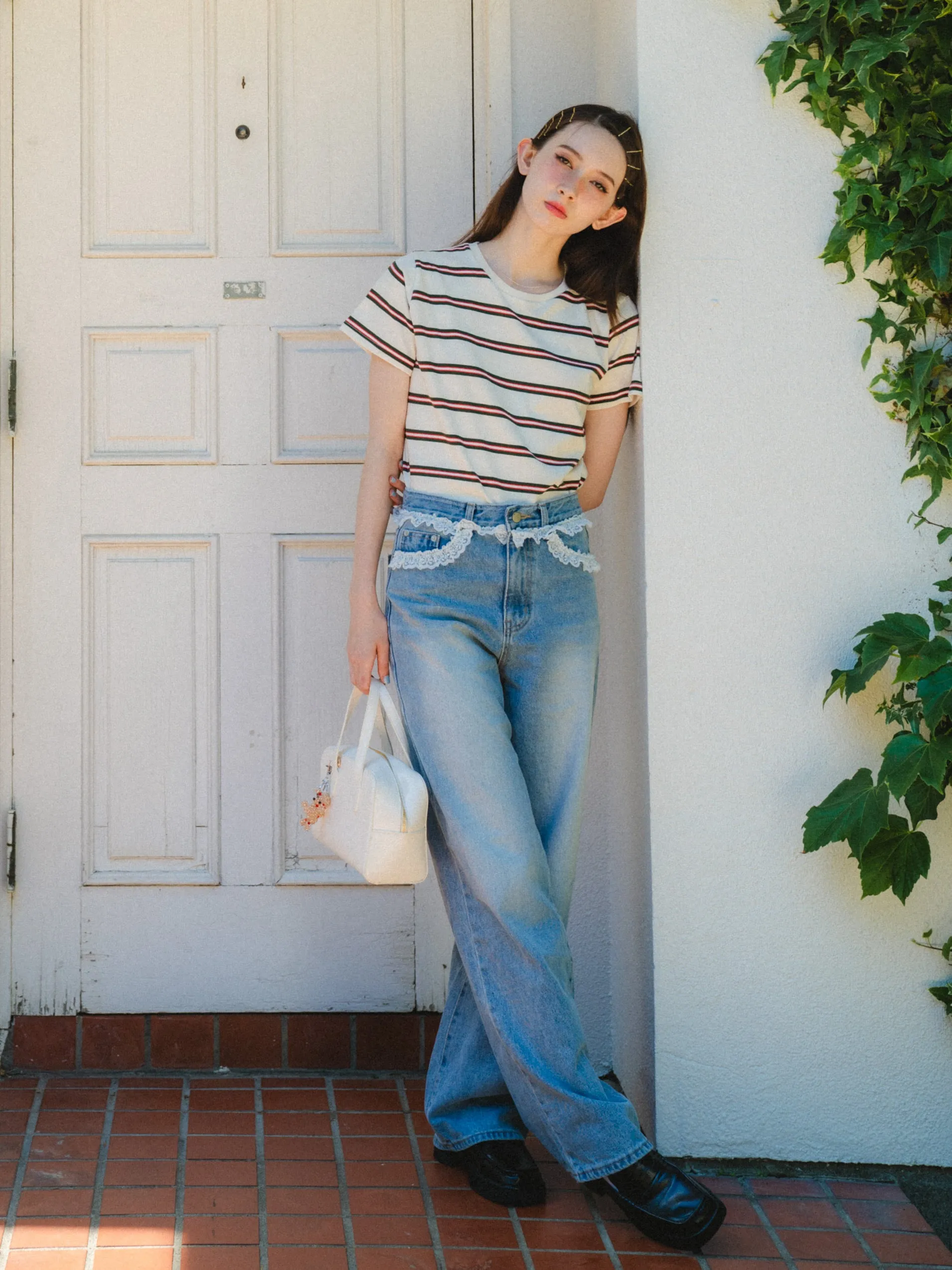 Lace Design Loose Jeans