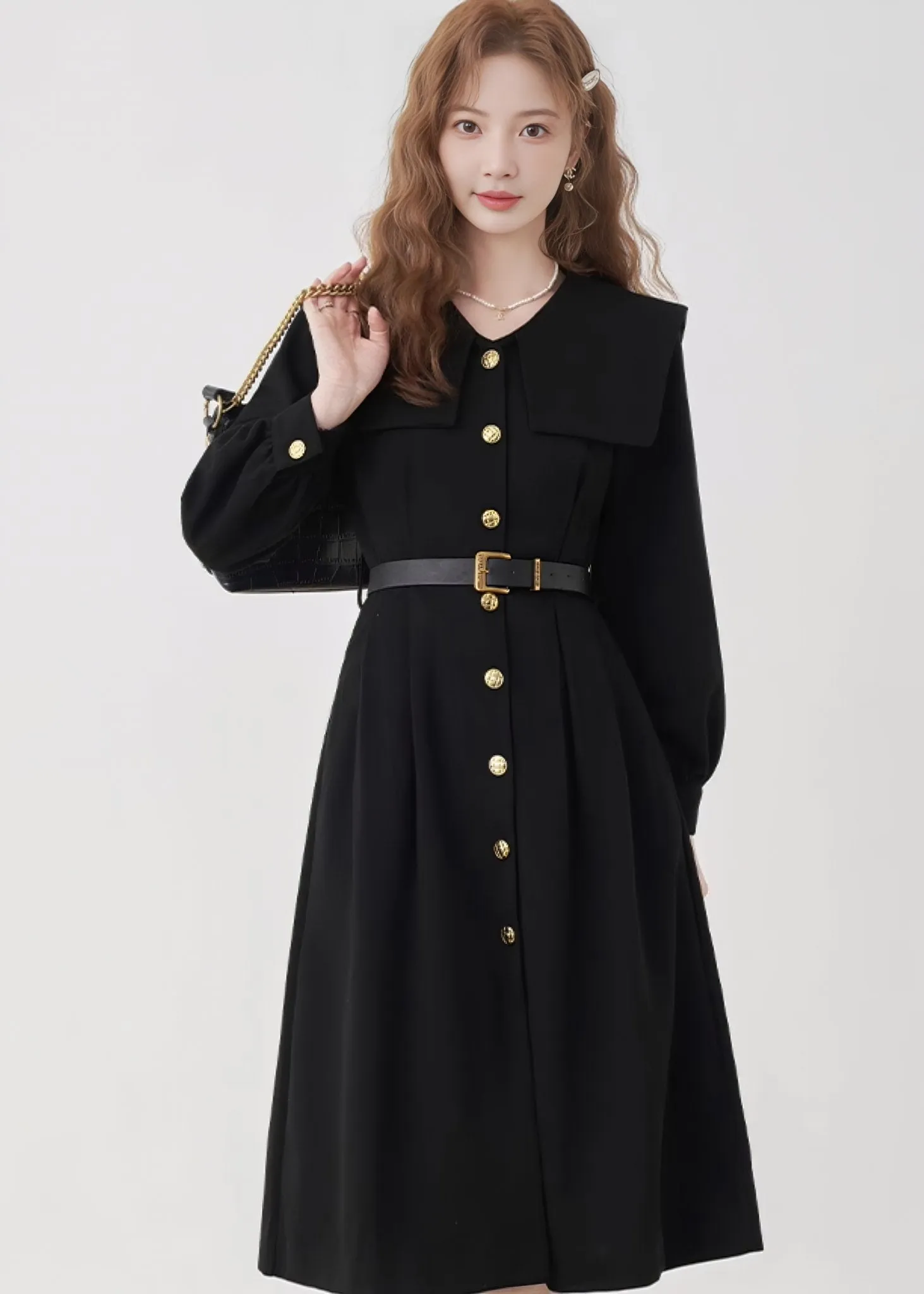 LARGE COLLAR BUTTON DRESS