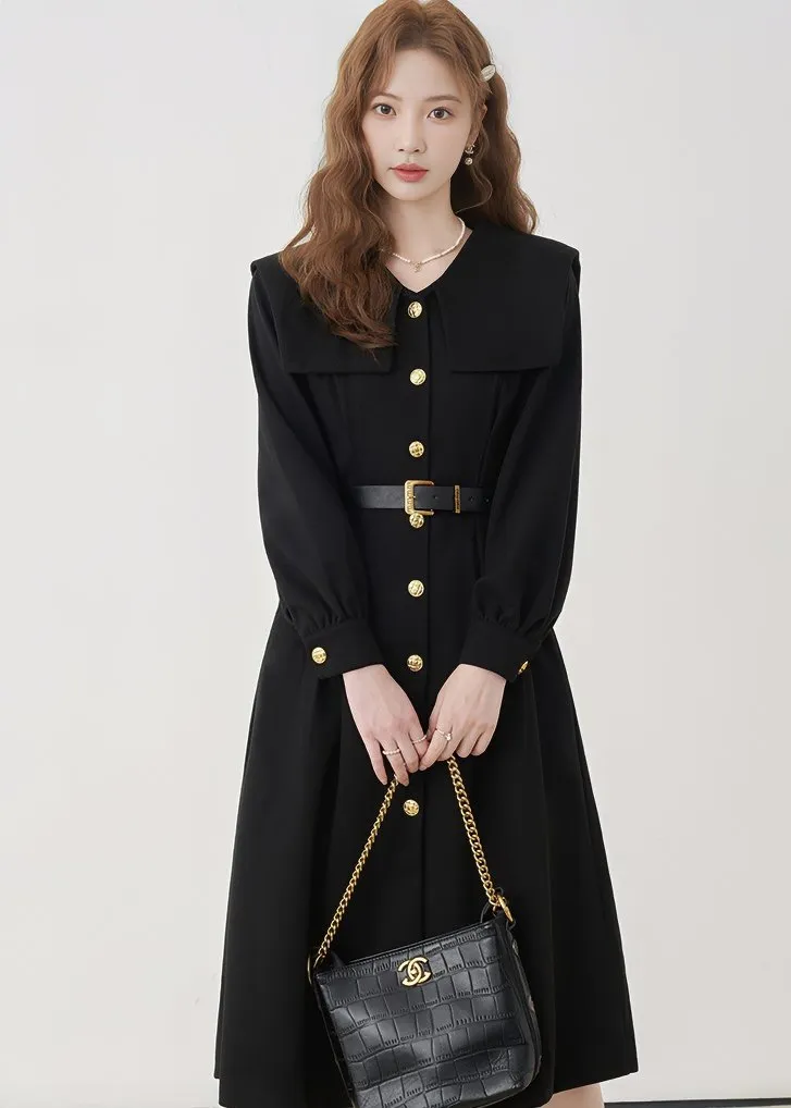 LARGE COLLAR BUTTON DRESS