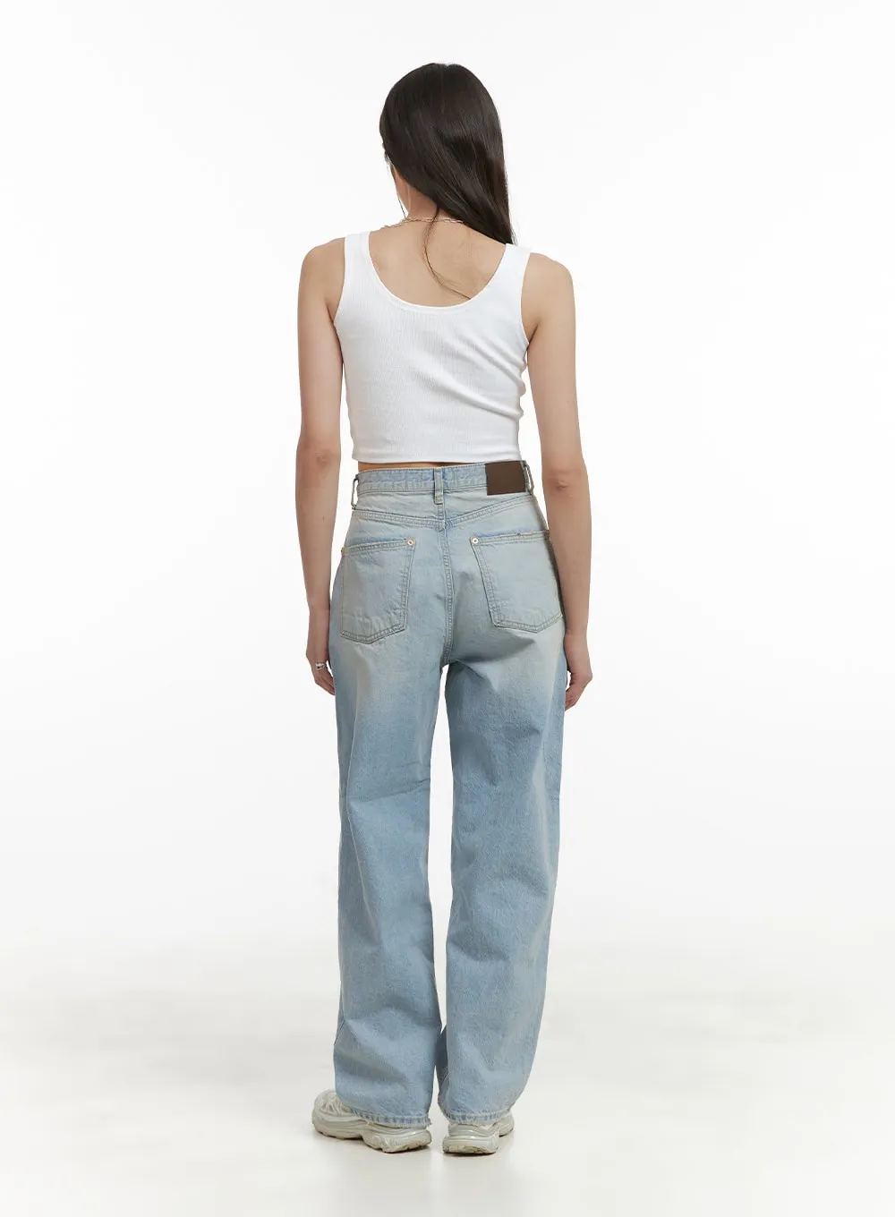 Light Washed Loose Fit Straight Jeans CY417