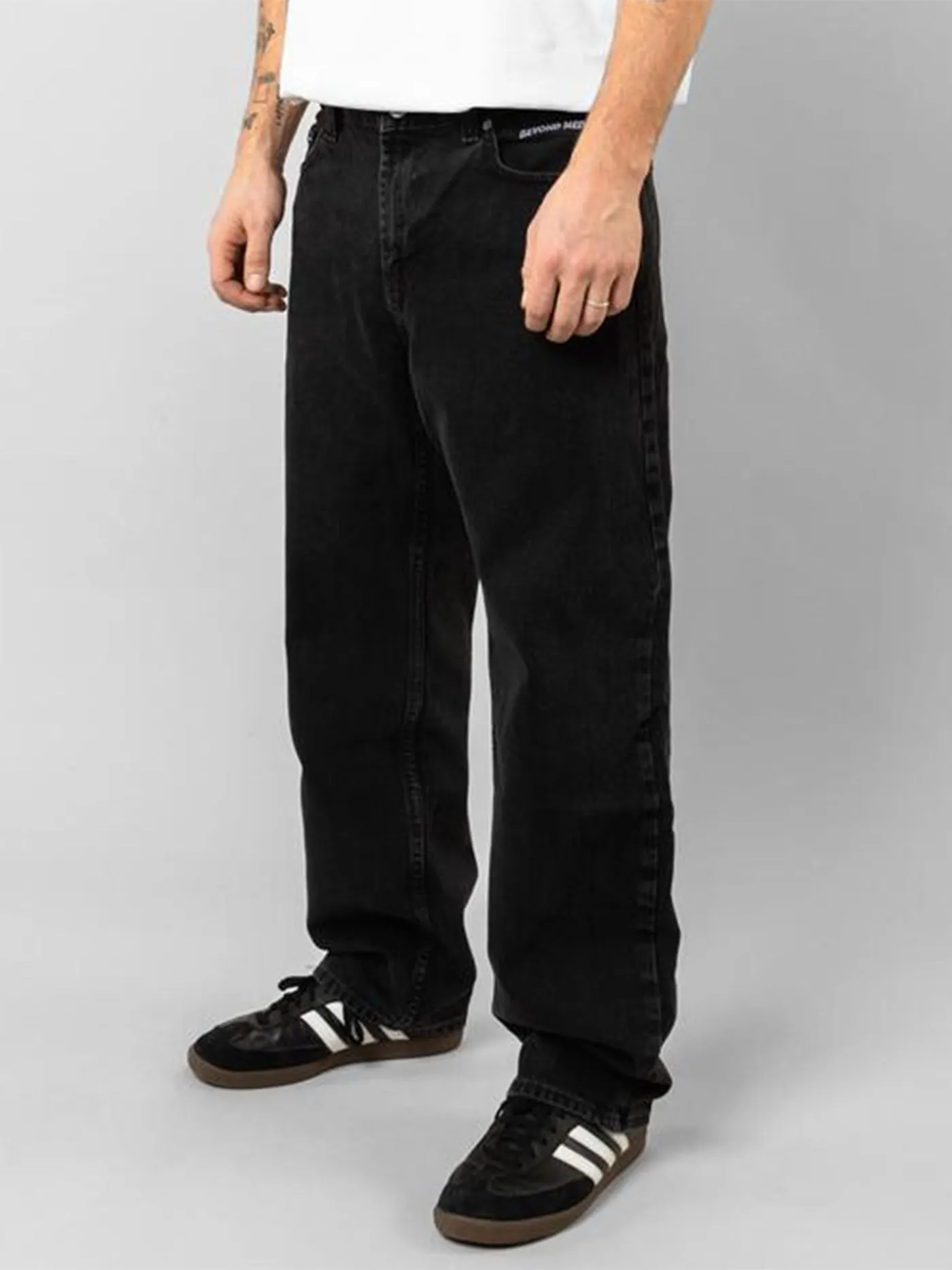 Loose Jeans