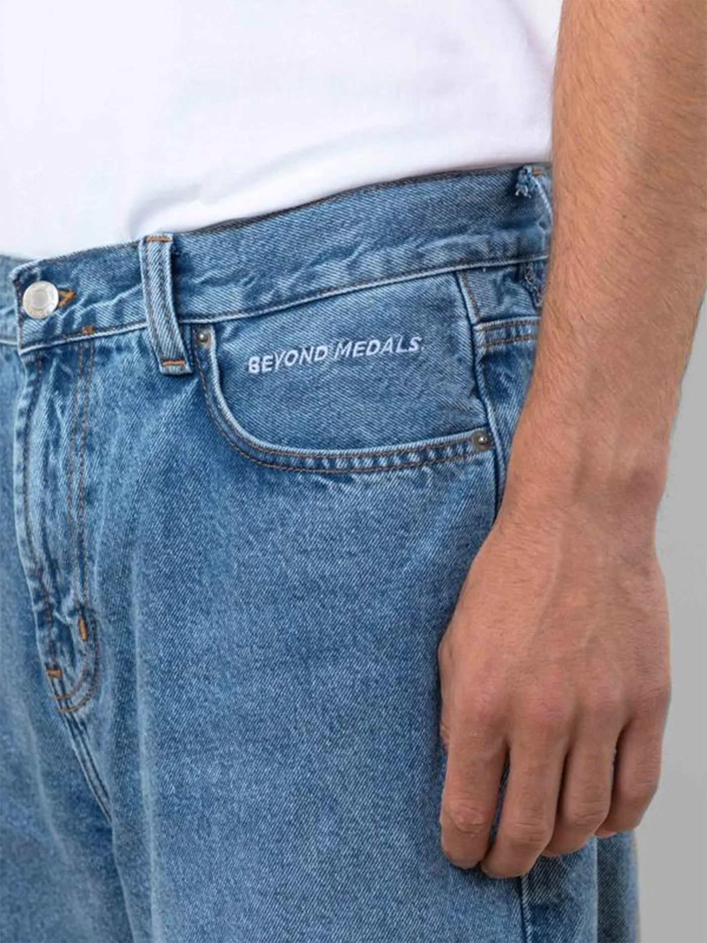 Loose Jeans