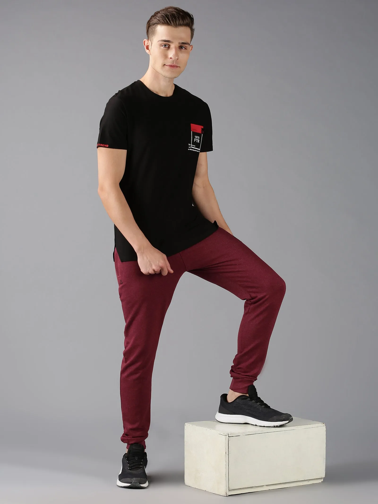 MEN'S RED SLIM FIT JOGGER
