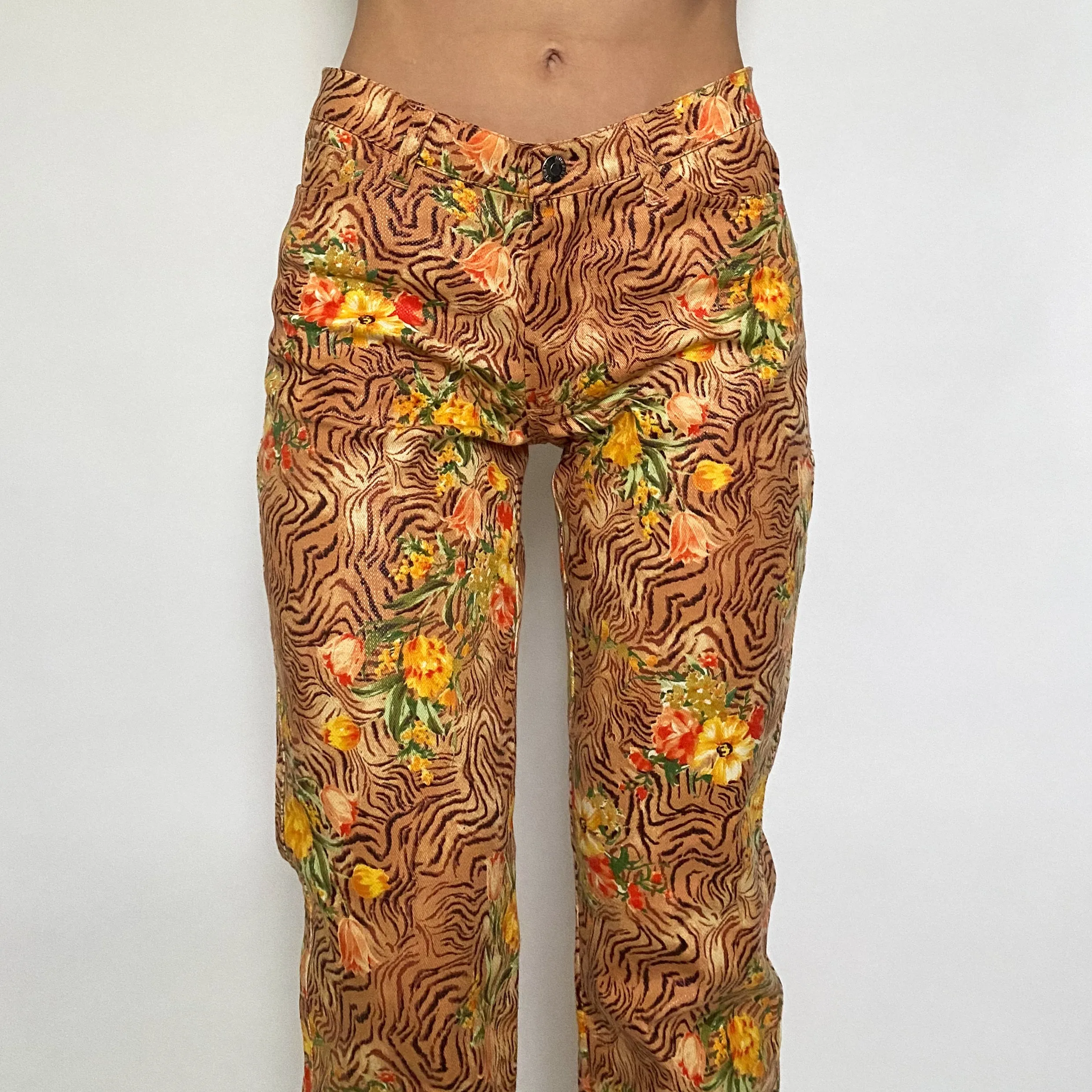 safari floral pants - size 6
