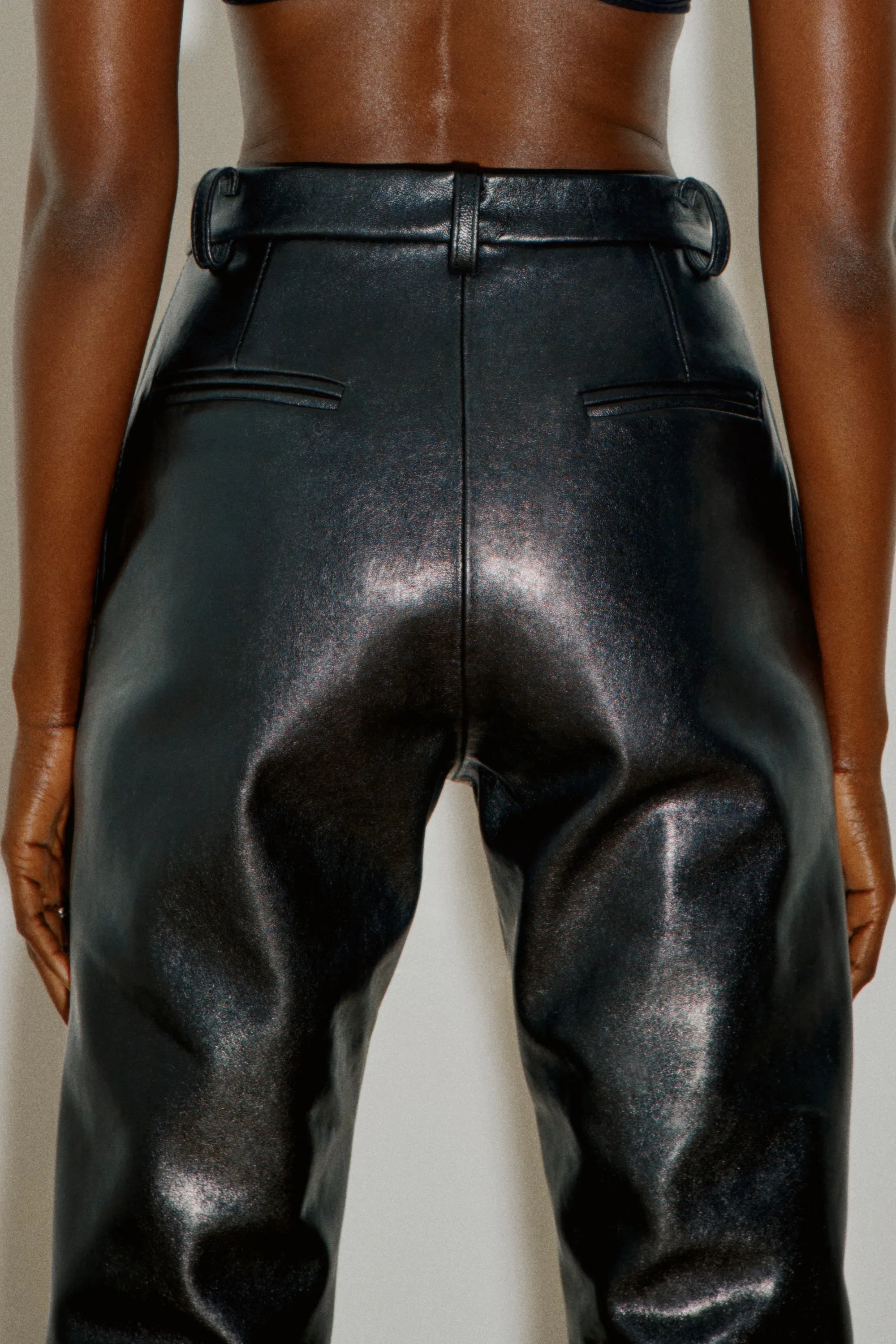 Smith Straight Leg Pant in Black