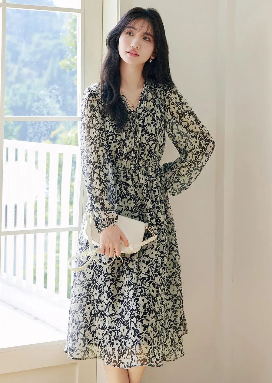 SPRING RETRO FLORAL DESIGN DRESS