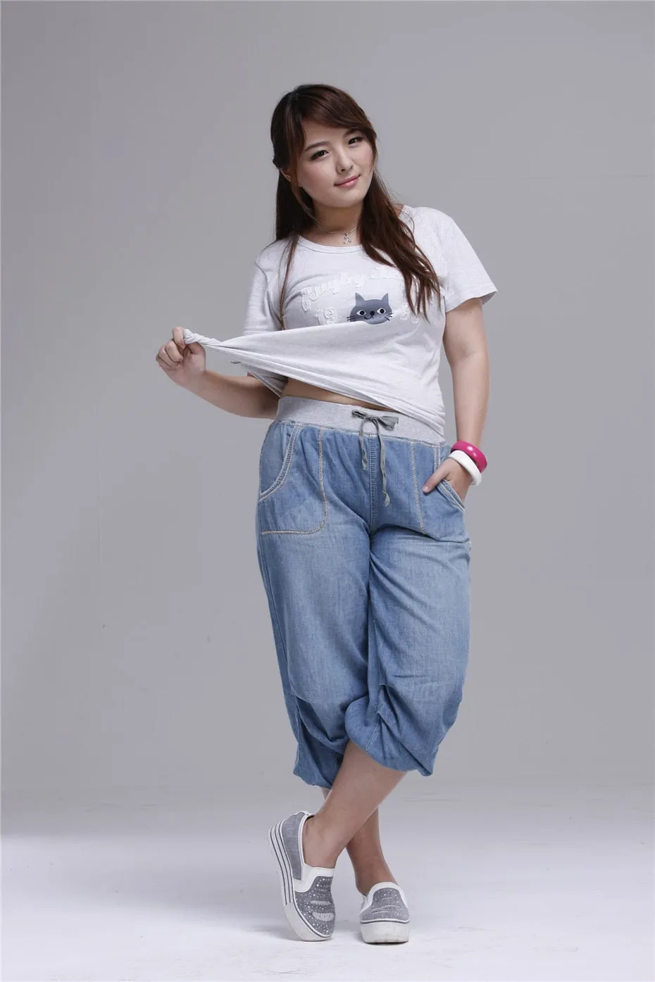 Women's Summer Calf-Length Loose Harem Jeans