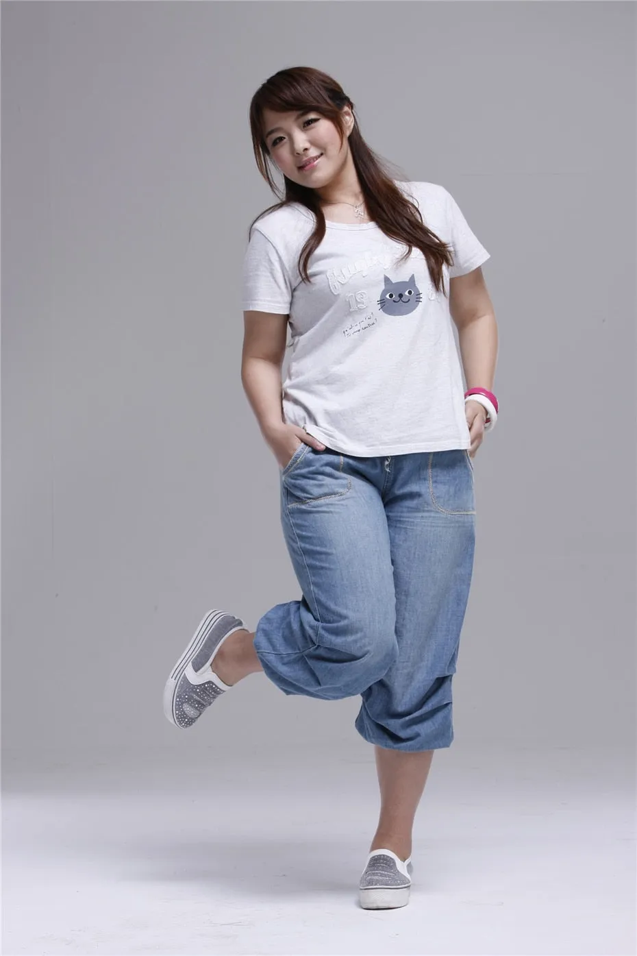 Women's Summer Calf-Length Loose Harem Jeans